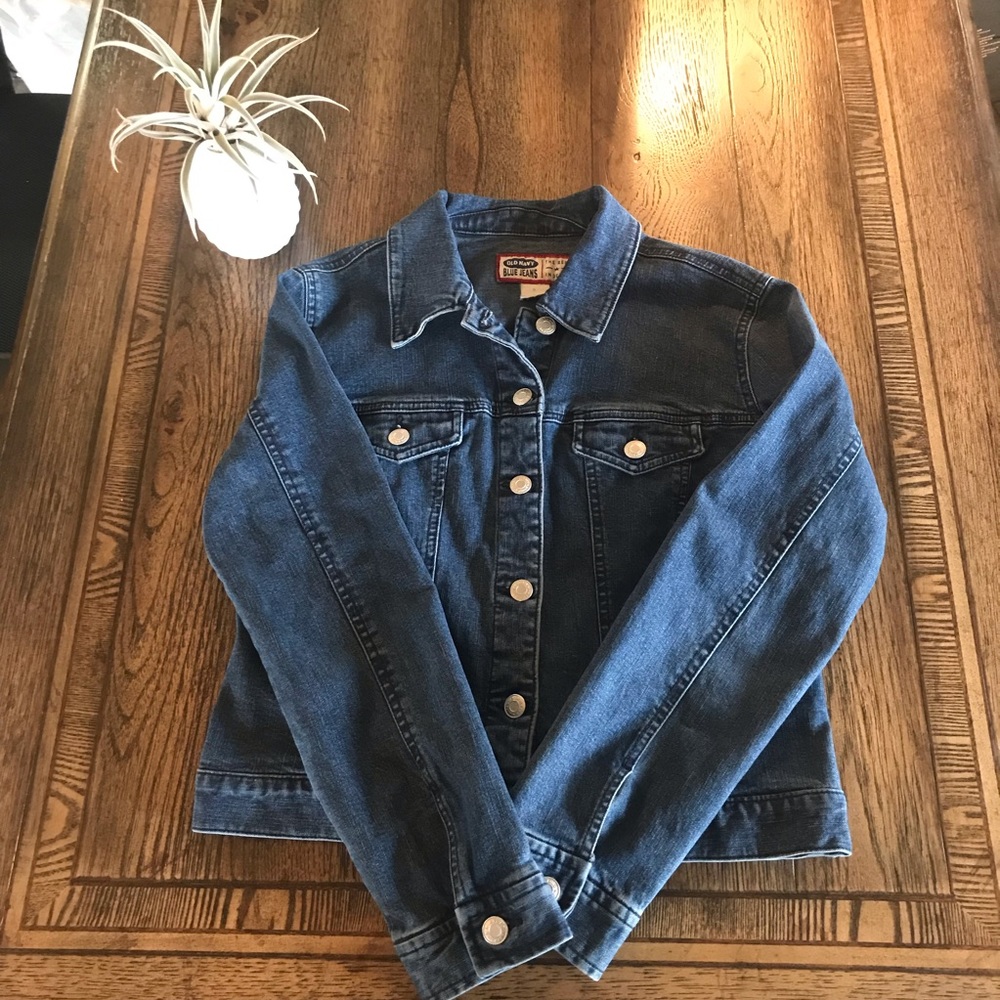 Super Cute Jean Jacket!!